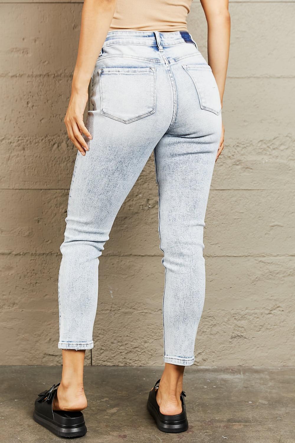 Urban Chic Cropped Light Wash Skinny Jeans - MXSTUDIO.COM