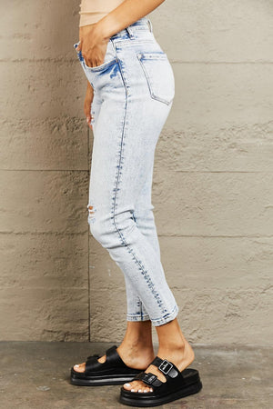 Urban Chic Cropped Light Wash Skinny Jeans - MXSTUDIO.COM