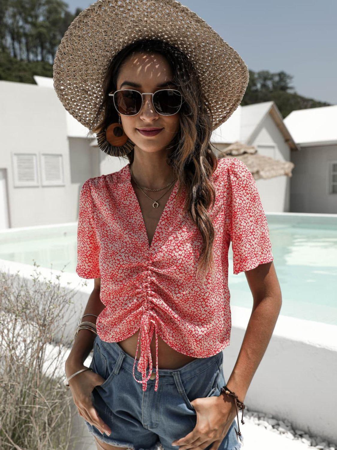 Vacation Sweetie Floral Deep V Crop Top - MXSTUDIO.COM