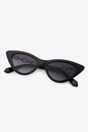 Versatile Chain Detail Cat Eye Polycarbonate Sunglasses - MXSTUDIO.COM