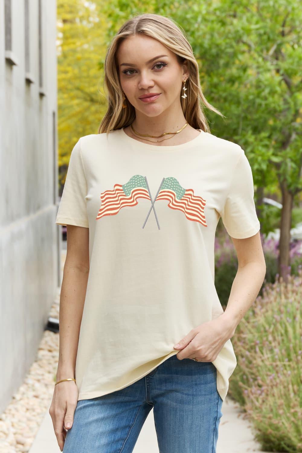 Waving American Flag Tee Shirt - MXSTUDIO.COM