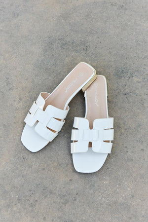 Weeboo Feel Your Best White Slide Sandals - MXSTUDIO.COM