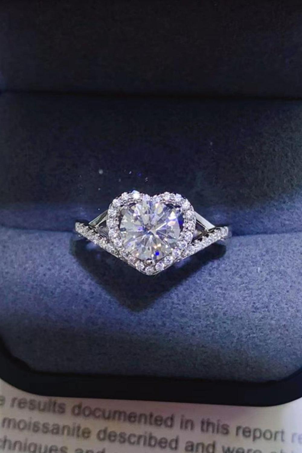 Well Deserved 1 Carat Moissanite Heart Ring - MXSTUDIO.COM