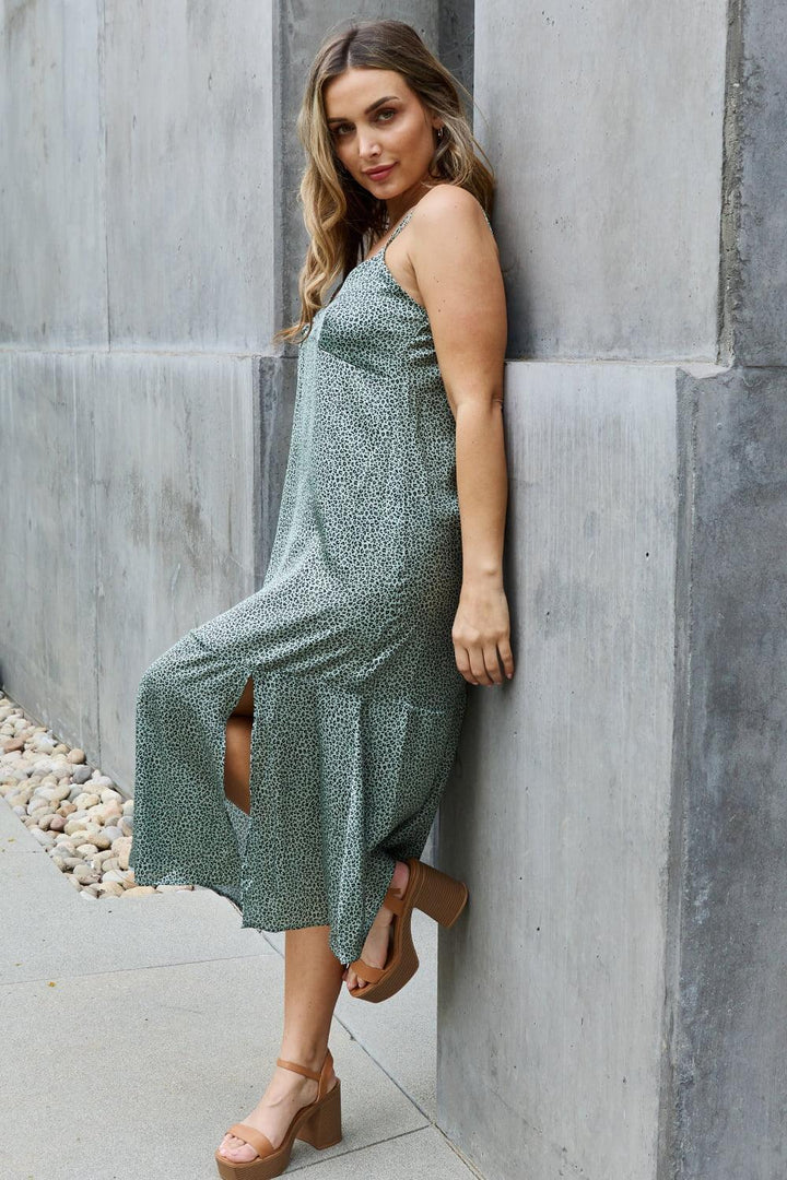 Charismatic Sleeveless Plus Size Satin Midi Dress - MXSTUDIO.COM