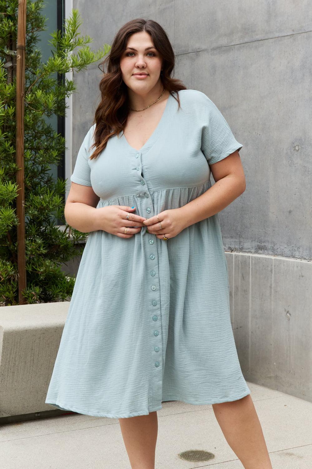 Charming Short Sleeve Plus Size Button Front Dress - MXSTUDIO.COM