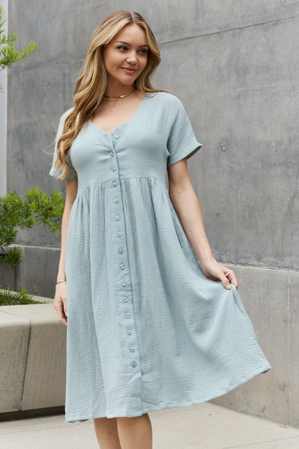 Charming Short Sleeve Plus Size Button Front Dress - MXSTUDIO.COM