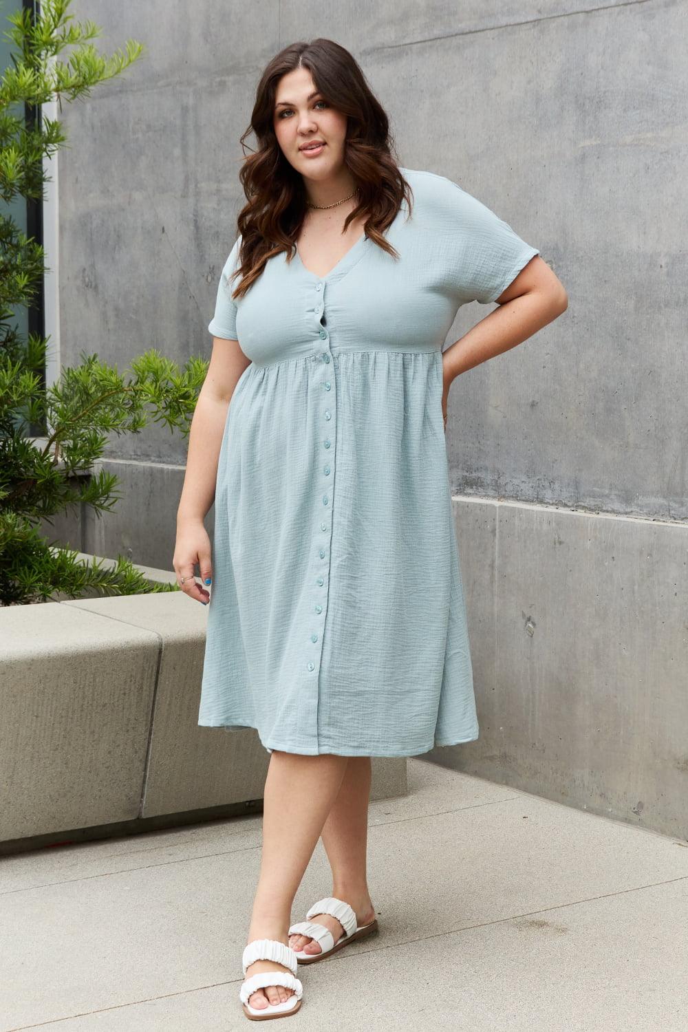 Charming Short Sleeve Plus Size Button Front Dress - MXSTUDIO.COM