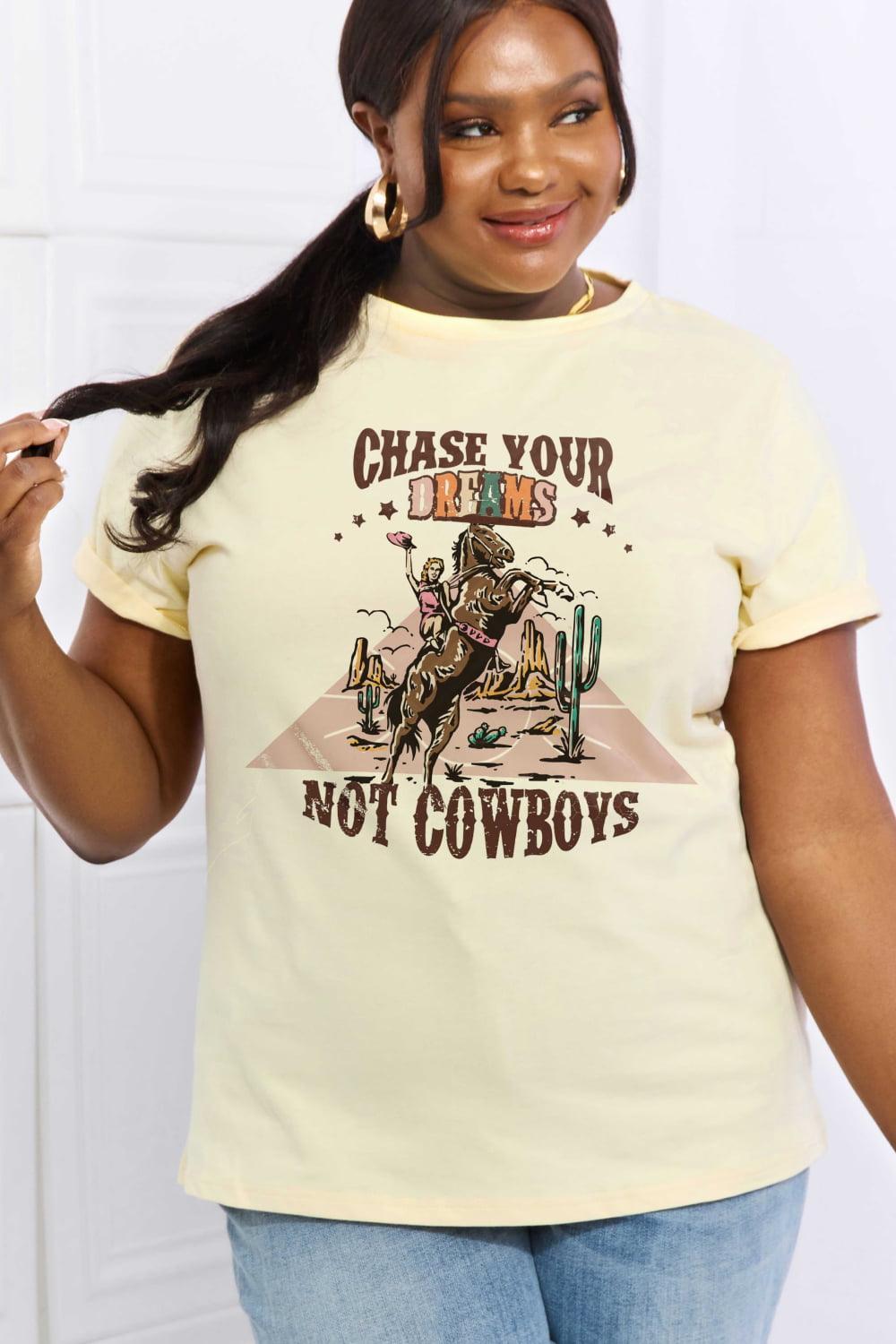 Chase Your Dreams Plus Size Cowboy Graphic Tee - MXSTUDIO.COM