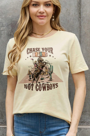 Chase Your Dreams Plus Size Cowboy Graphic Tee - MXSTUDIO.COM