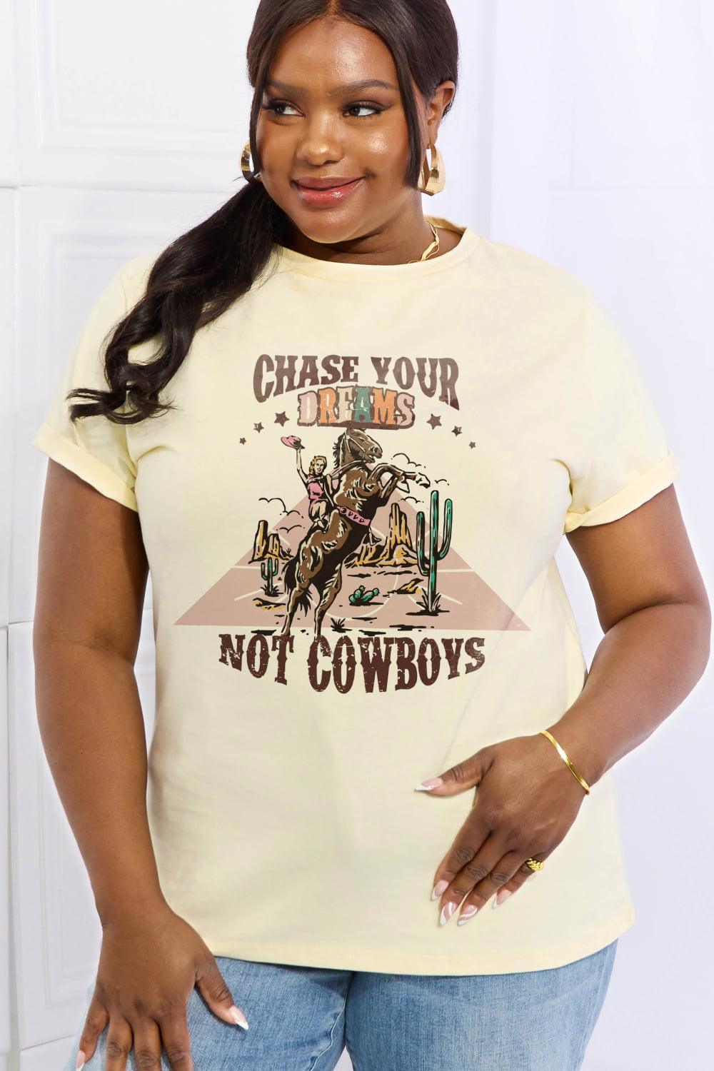 Chase Your Dreams Plus Size Cowboy Graphic Tee - MXSTUDIO.COM