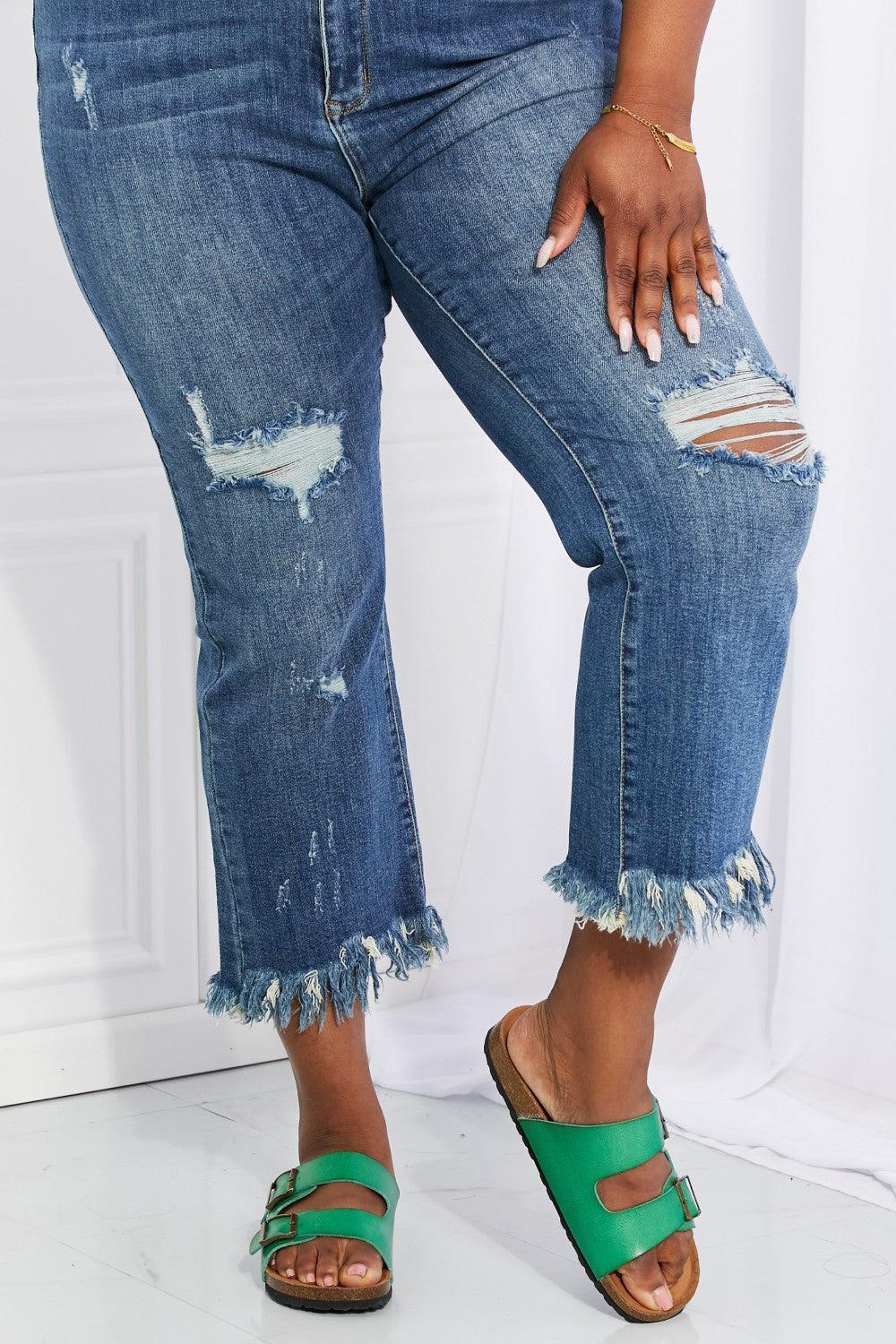 Chummy Plus Size Distressed Cropped Jeans - MXSTUDIO.COM