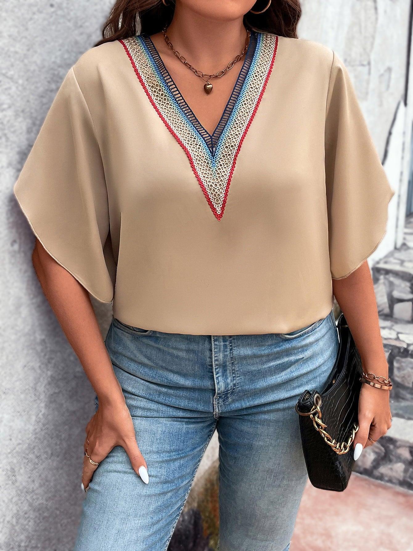 Contrast Tan Flutter Sleeve Plus Size V-Neck Blouse - MXSTUDIO.COM