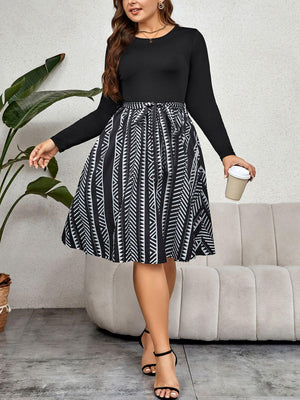 Curvy Chic Long Sleeve Black Plus Size A Line Dress - MXSTUDIO.COM