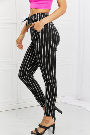 Day-To-Day Comfort Plus Size High Waisted Joggers - MXSTUDIO.COM