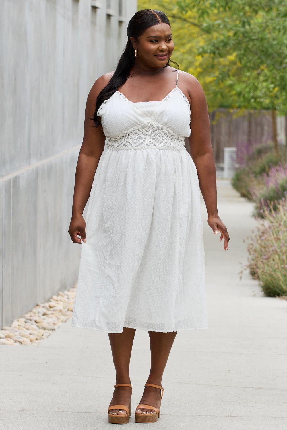 Dreamy Sleeveless Plus Size White Midi Dress - MXSTUDIO.COM