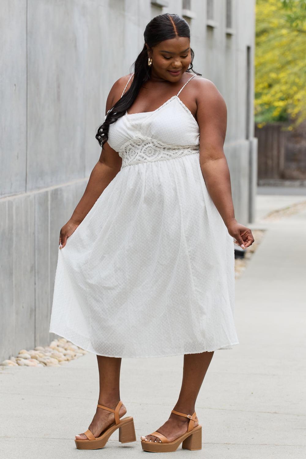 Dreamy Sleeveless Plus Size White Midi Dress - MXSTUDIO.COM