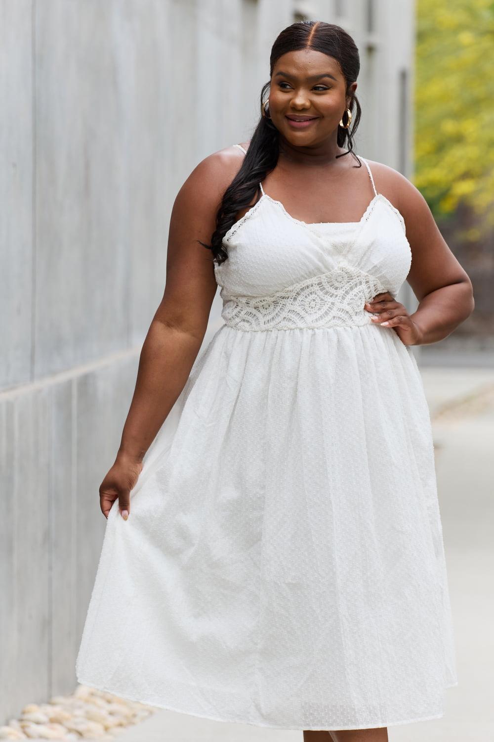 Dreamy Sleeveless Plus Size White Midi Dress - MXSTUDIO.COM