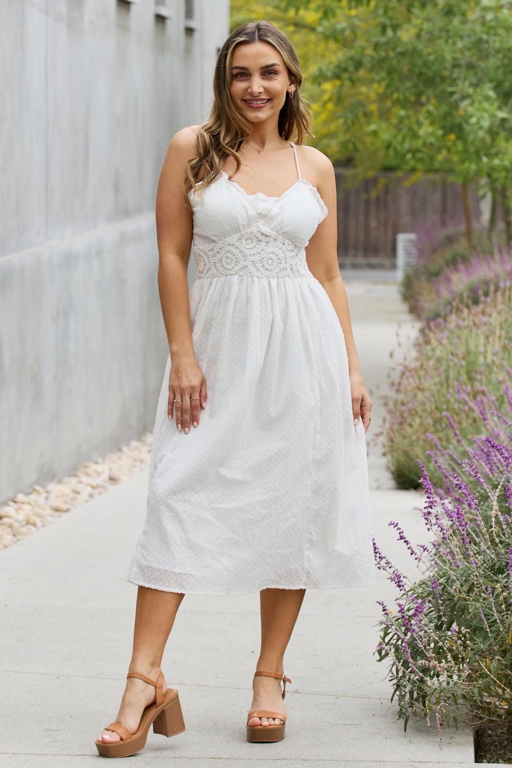 Dreamy Sleeveless Plus Size White Midi Dress - MXSTUDIO.COM