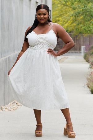 Dreamy Sleeveless Plus Size White Midi Dress - MXSTUDIO.COM