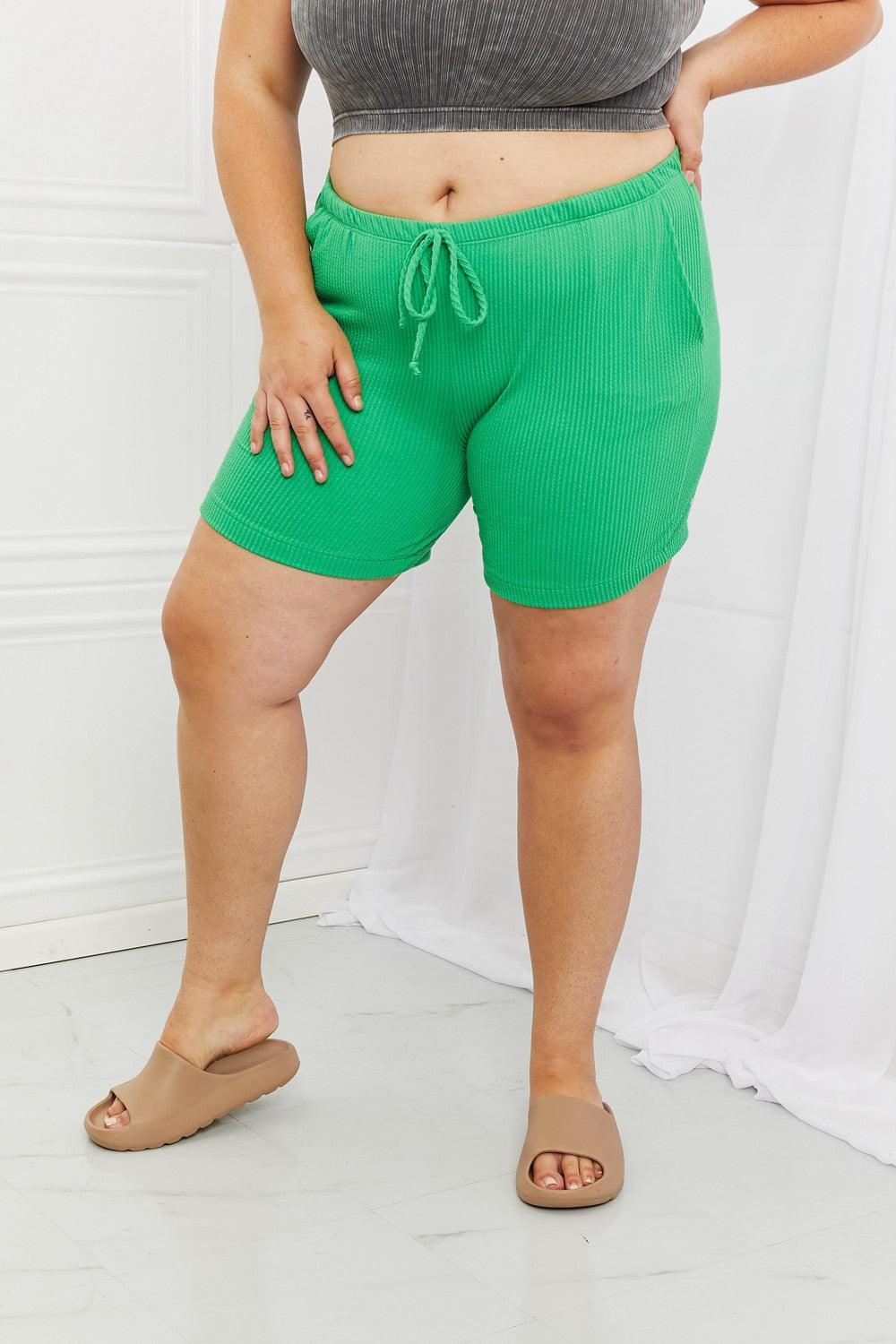 Extraverted Ribbed Plus Size Green Shorts - MXSTUDIO.COM
