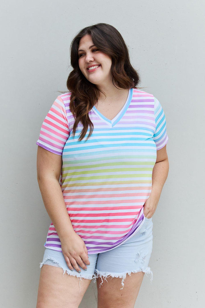 Eye-Catching V- Neck Multicolor Striped Top - MXSTUDIO.COM
