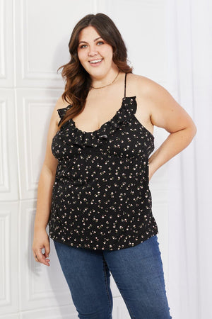 Fashion-Forward Flair Plus Size Black Floral Top - MXSTUDIO.COM