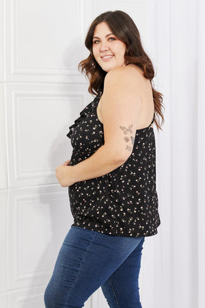 Fashion-Forward Flair Plus Size Black Floral Top - MXSTUDIO.COM