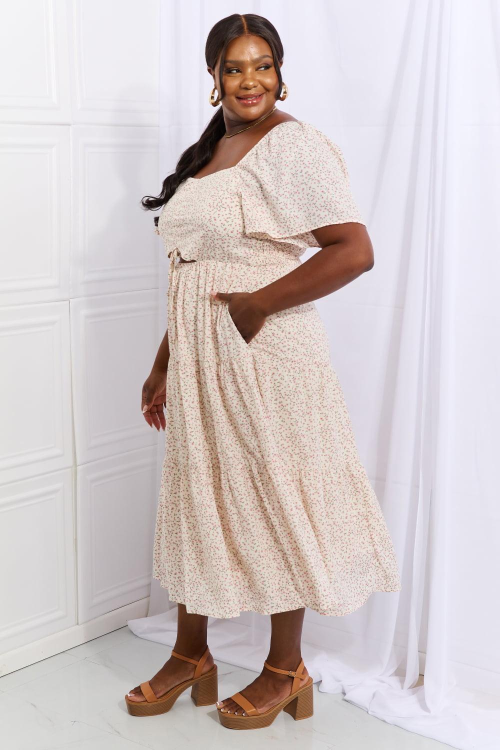 Flutter Sleeves Tiered Plus Size Floral Midi Dress - MXSTUDIO.COM