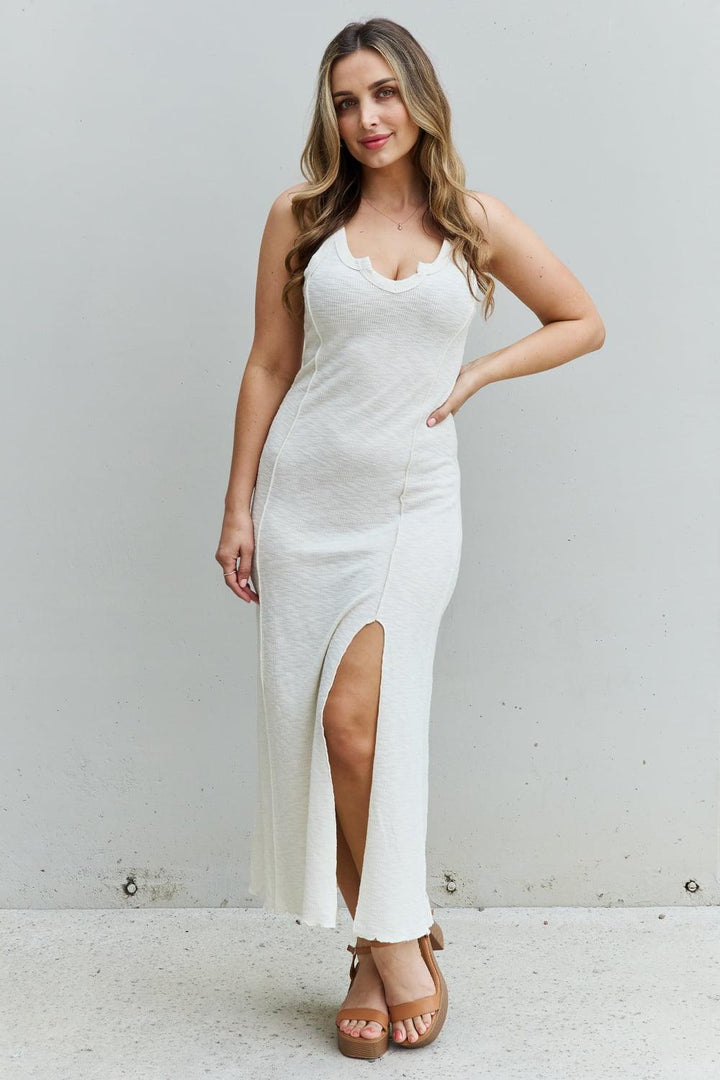 Irresistible Slit Plus Size Sleeveless Midi Dress - MXSTUDIO.COM