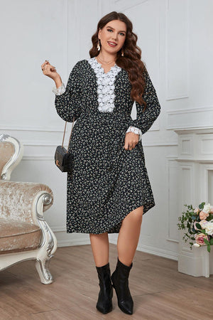 Lace Detail Black Plus Size V Neck Dress - MXSTUDIO.COM