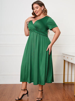 Lush And Easy Short Sleeve Plus Size Green Midi Dress - MXSTUDIO.COM