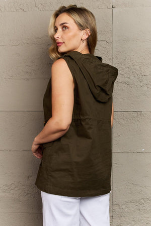 Military-Inspired Army Green Womens Plus Size Vest - MXSTUDIO.COM