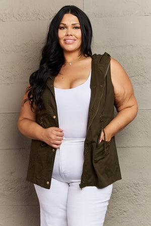 Military-Inspired Army Green Womens Plus Size Vest - MXSTUDIO.COM