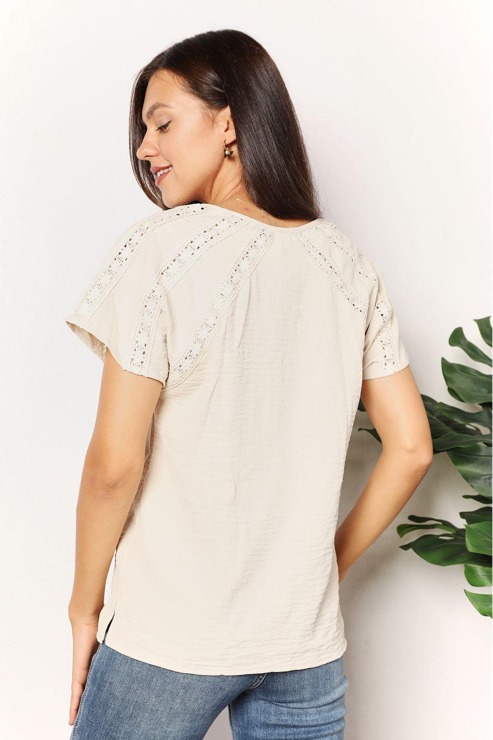 Pastel Yellow Buttoned Short Sleeves Plus Size Crochet Top - MXSTUDIO.COM