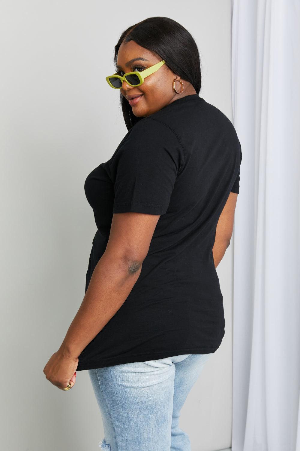 Plus Size Butterfly Beauty Graphic T-Shirt - MXSTUDIO.COM