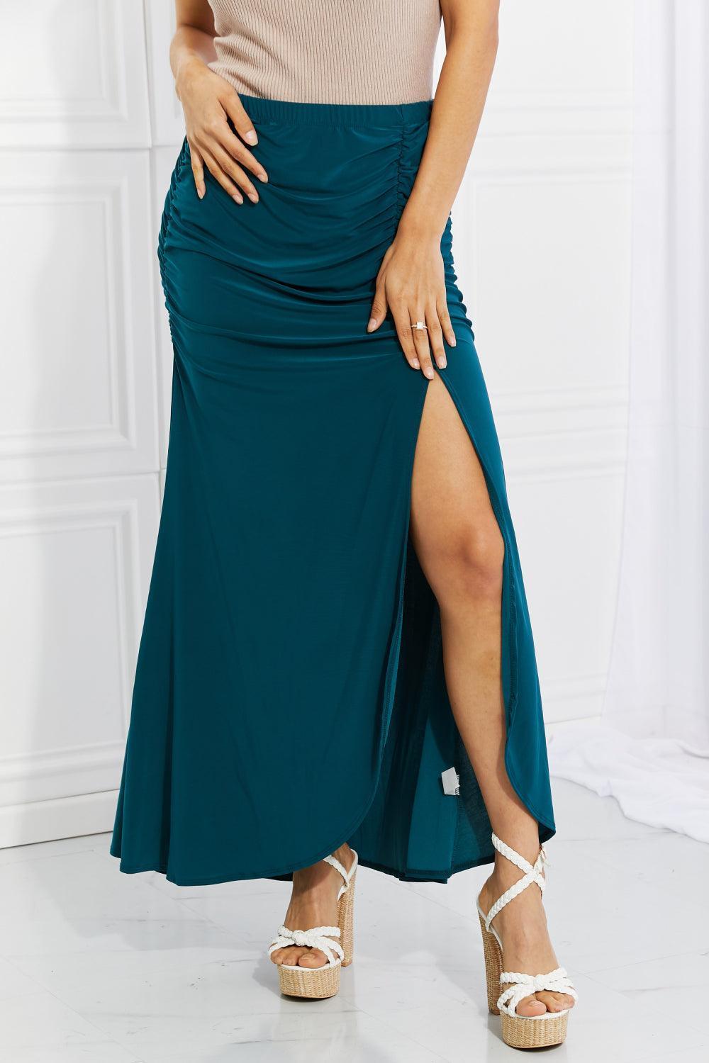 Refined Ruched Slit Plus Size Maxi Skirt - MXSTUDIO.COM