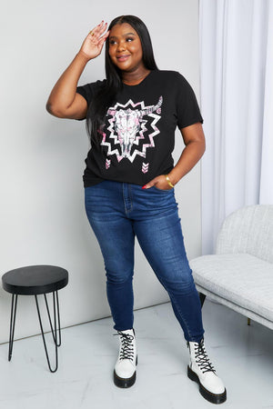 Relaxed Plus Size Black Cotton Graphic Tee - MXSTUDIO.COM