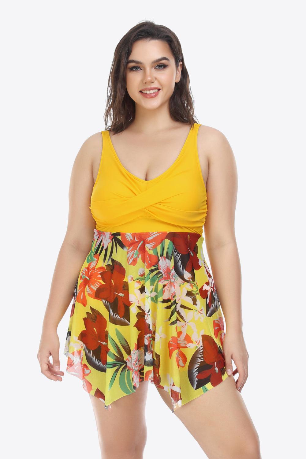 Renewing Plus Size Contrast Floral Two Piece Swimsuit - MXSTUDIO.COM