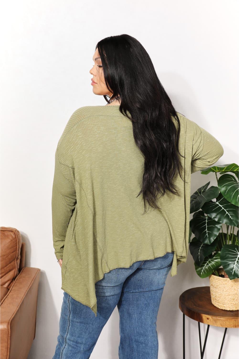 Sharkbite Hem Mist Green Plus Size Long Sleeve Top - MXSTUDIO.COM