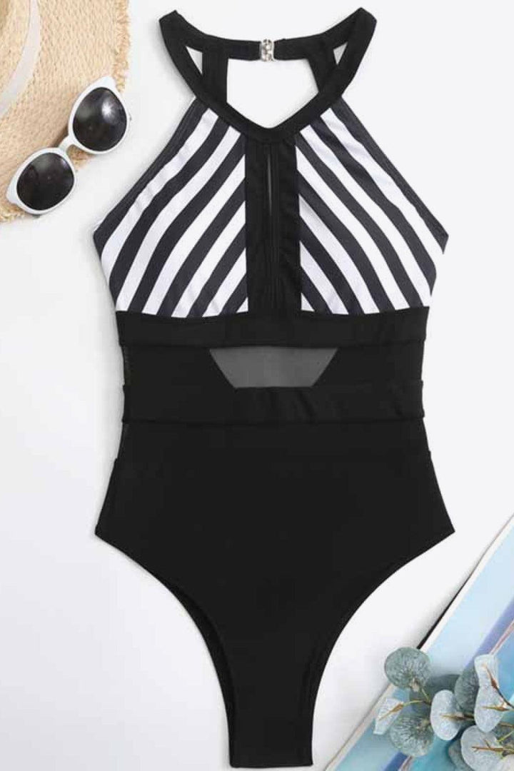 Trendy Ambiance Striped Backless One-Piece Swimsuit - MXSTUDIO.COM