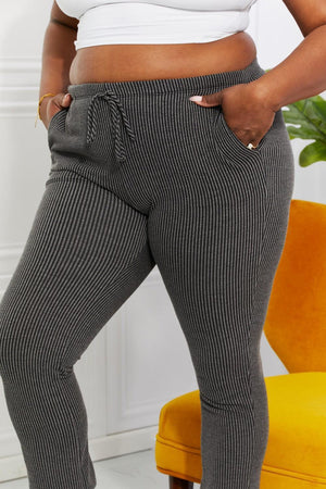 Upbeat Ribbed Plus Sized Cropped Joggers - MXSTUDIO.COM