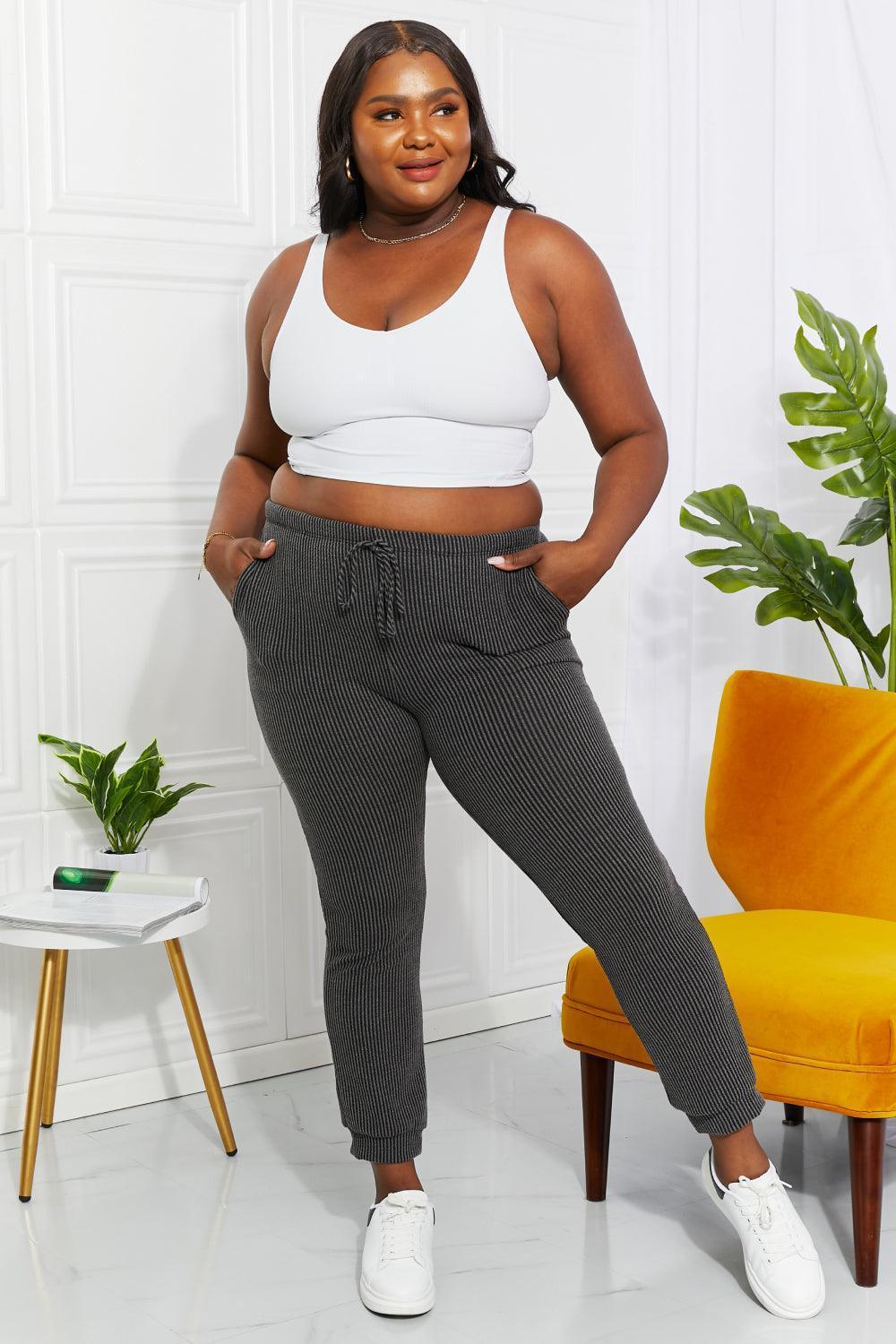 Upbeat Ribbed Plus Sized Cropped Joggers - MXSTUDIO.COM