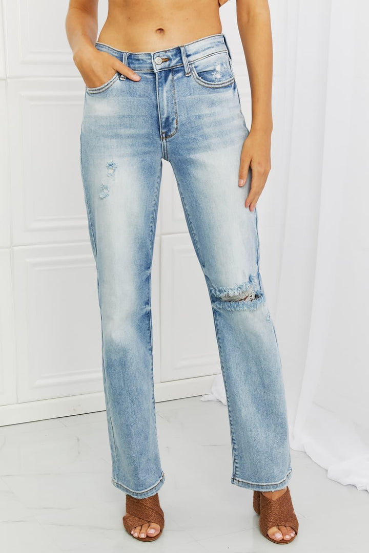 Weekend Chill Distressed Plus Size Straight Leg Jeans - MXSTUDIO.COM