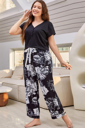 Black Top And Floral Pants Plus Size Lounge Set - MXSTUDIO.COM